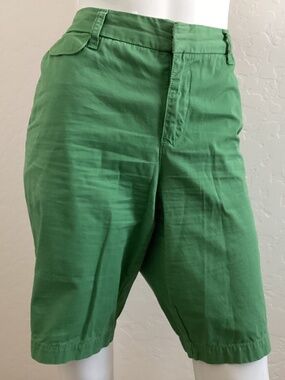 Merona, size 12, green Bermuda shorts, front zipper